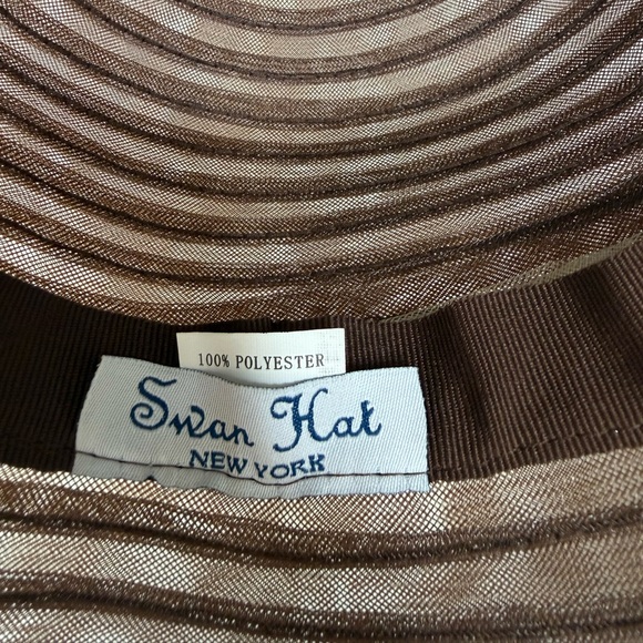 Swan Hat New York Brown Rimmed Hat with Flower and Cream Trim main image 5